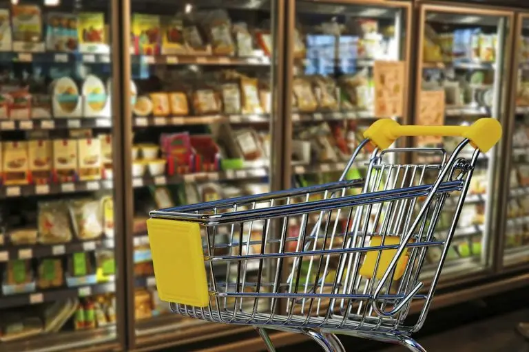 ¿Sabes cuánto debes ganar para vivir bien en México?
